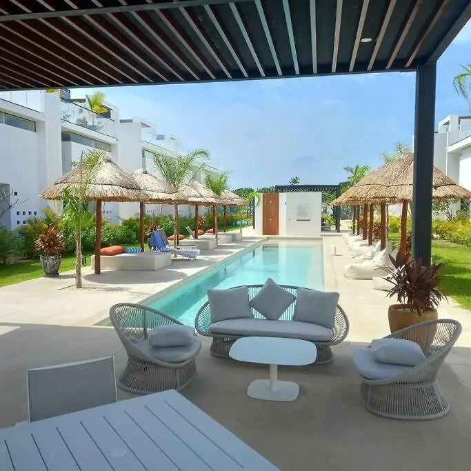 Villa Luxury Downtown-Tulum Countryclub Bahia Principe Akumal