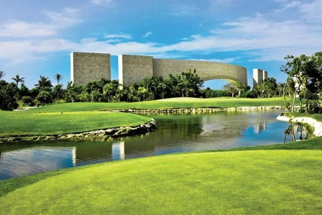 Villa Luxury Downtown-Tulum Countryclub Bahia Principe Akumal